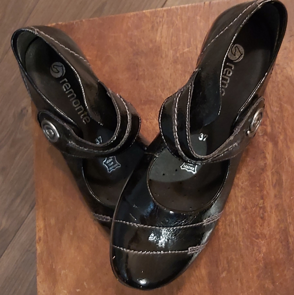 Remonte shoes